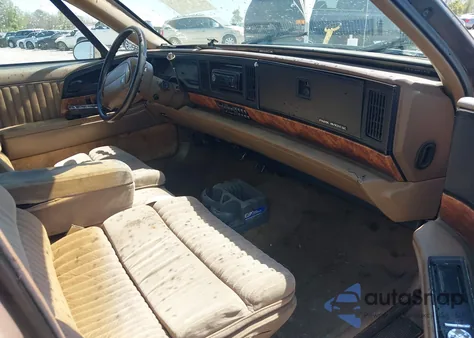 1992 Buick Park Avenue из США, поврежденный, VIN 1G4CW53L4N1666631